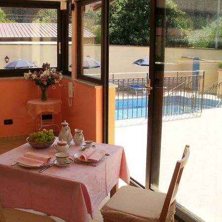 Villa Veronica Giardini-Naxos Exterior foto