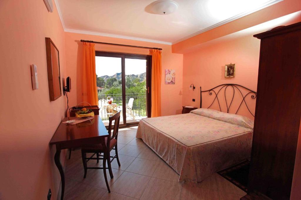 Villa Veronica Giardini-Naxos Zimmer foto