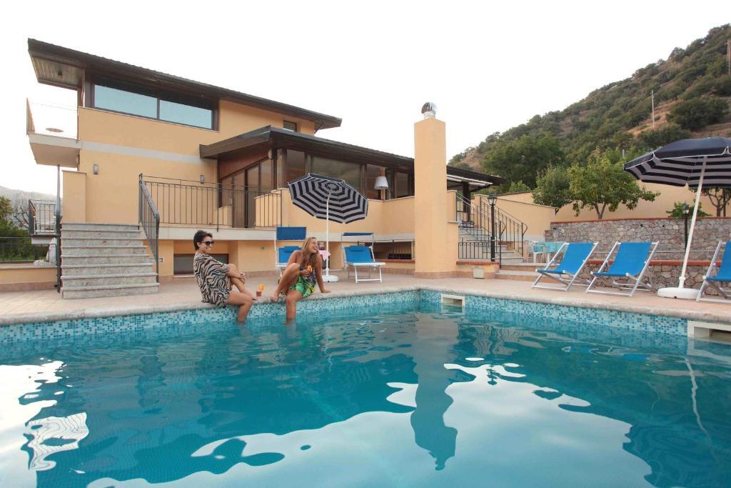 Villa Veronica Giardini-Naxos Exterior foto