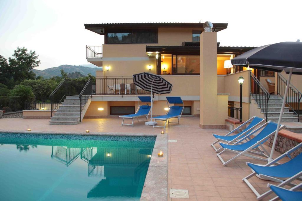 Villa Veronica Giardini-Naxos Exterior foto